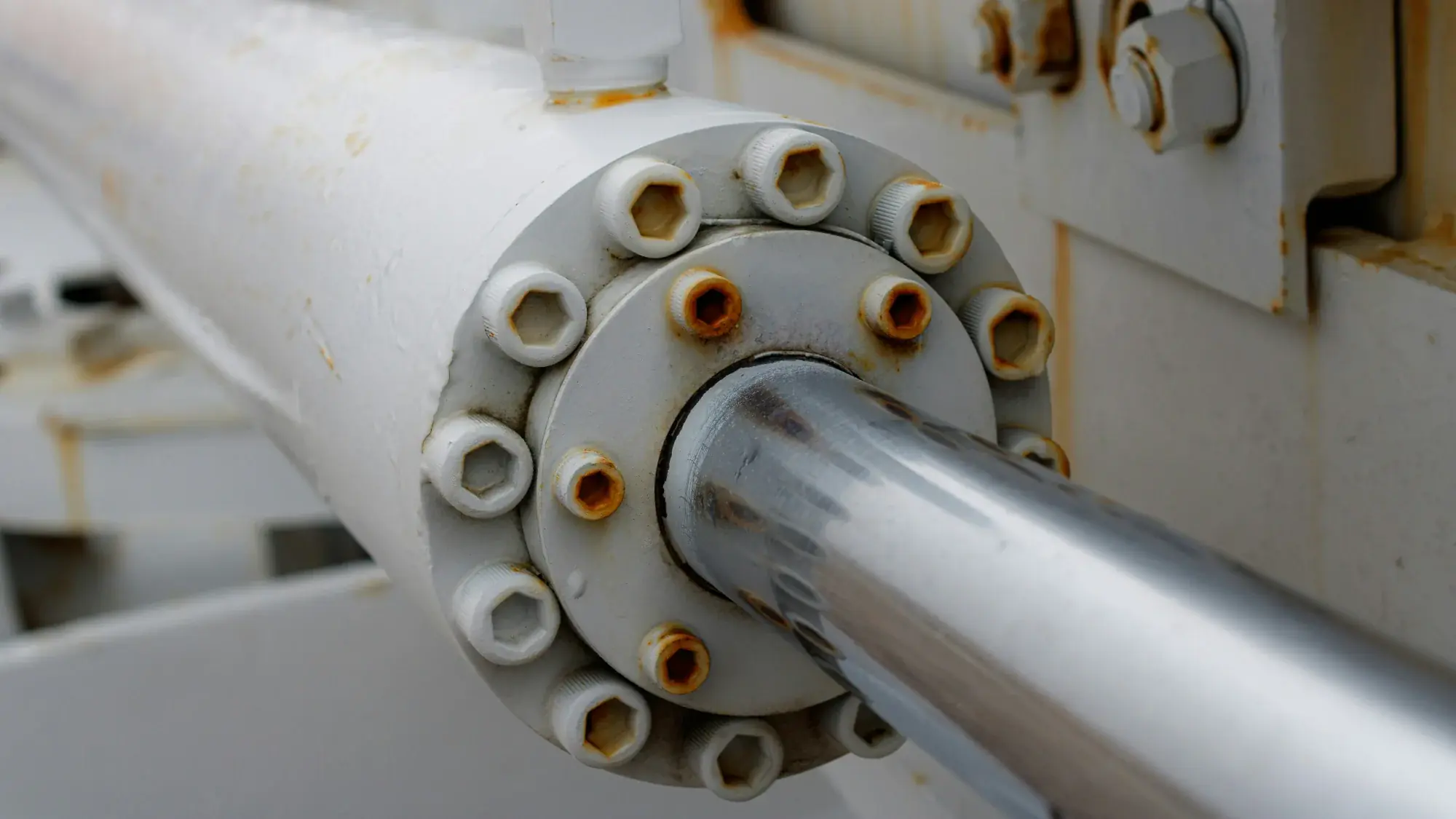 Hydraulic cylinder refurbishment work showing precision repair of components used in Tralee machinery applications